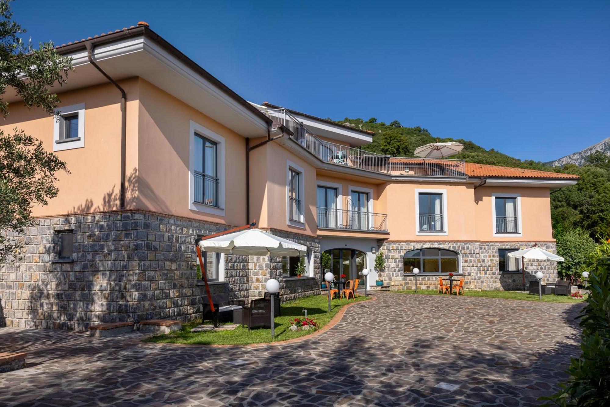Scario Club Hotel 3*